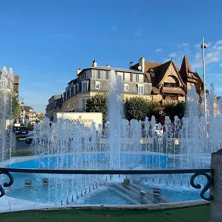 Le Royal Yourhosthelper Apartament Deauville