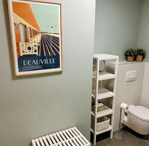 Le Royal Yourhosthelper *