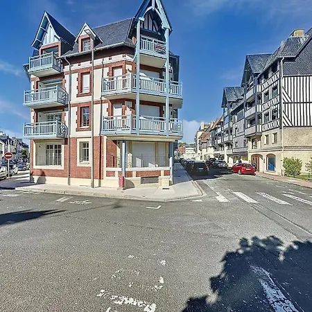 Le Royal Yourhosthelper Apartment Deauville